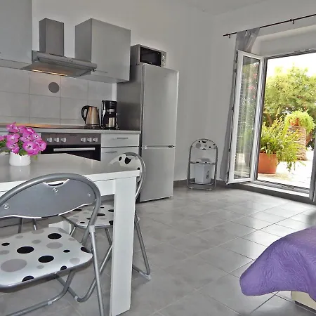 Rooms&apartments Star Apartmán *