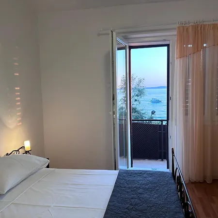 Rooms&apartments Star *