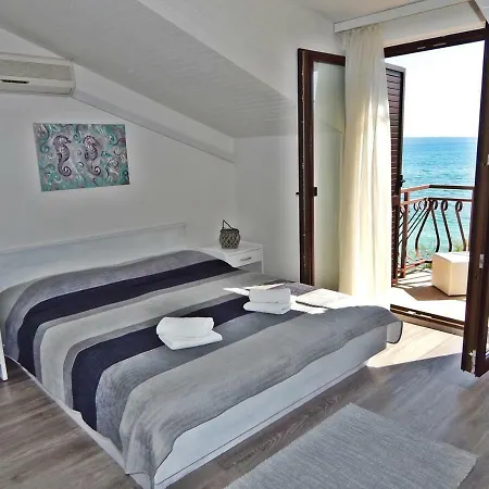 Rooms&apartments Star *