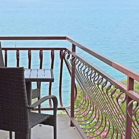 Rooms&apartments Star *