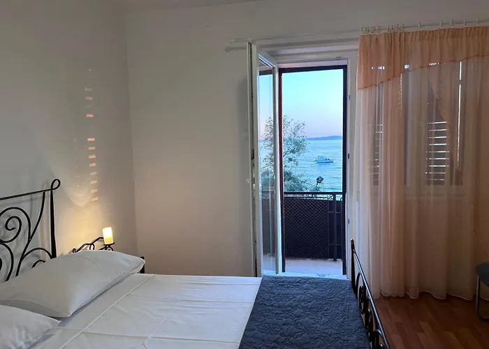 Rooms&apartments Star *