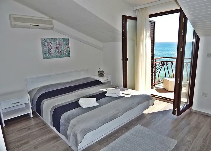 Rooms&apartments Star *