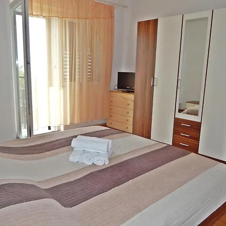 Rooms&apartments Star *